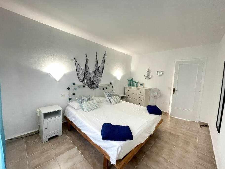 Brut Apartamento Con Piscina Cala'N Blanes  Екстер'єр фото