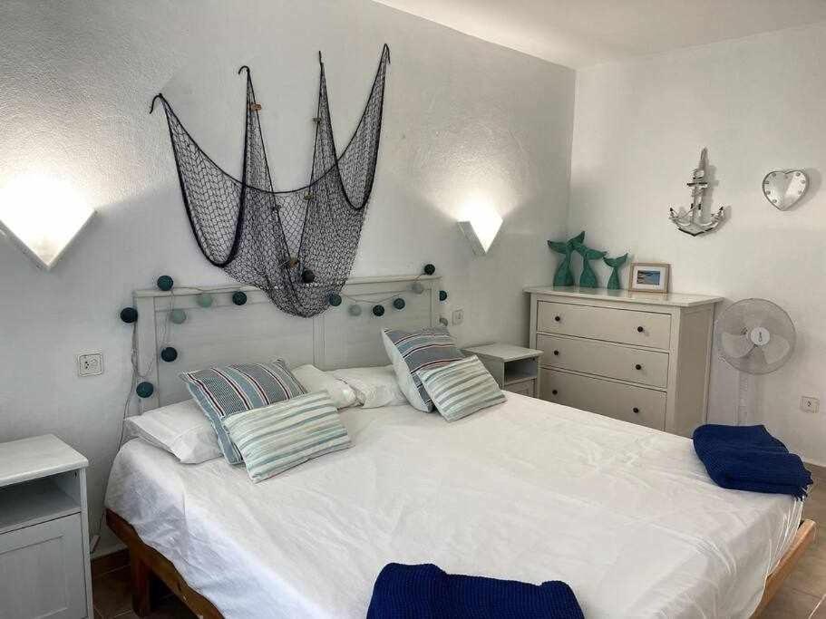 Brut Apartamento Con Piscina Cala'N Blanes  Екстер'єр фото